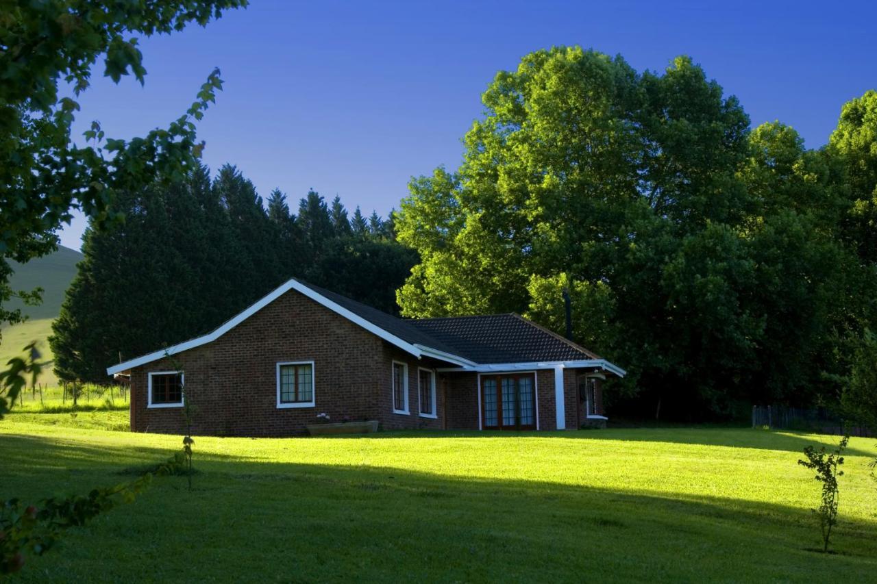 Lions River Country Cottages Extérieur photo