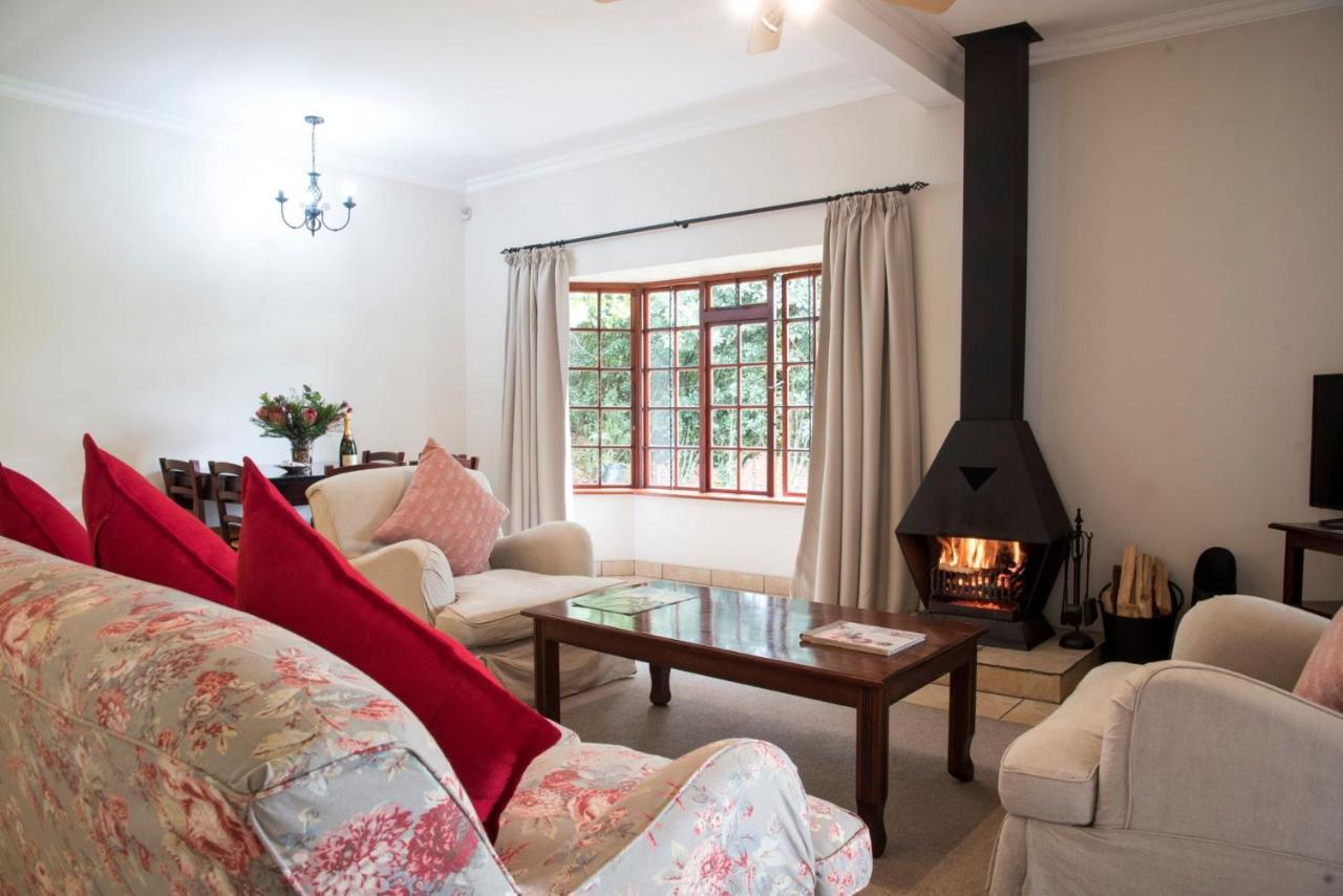 Lions River Country Cottages Extérieur photo
